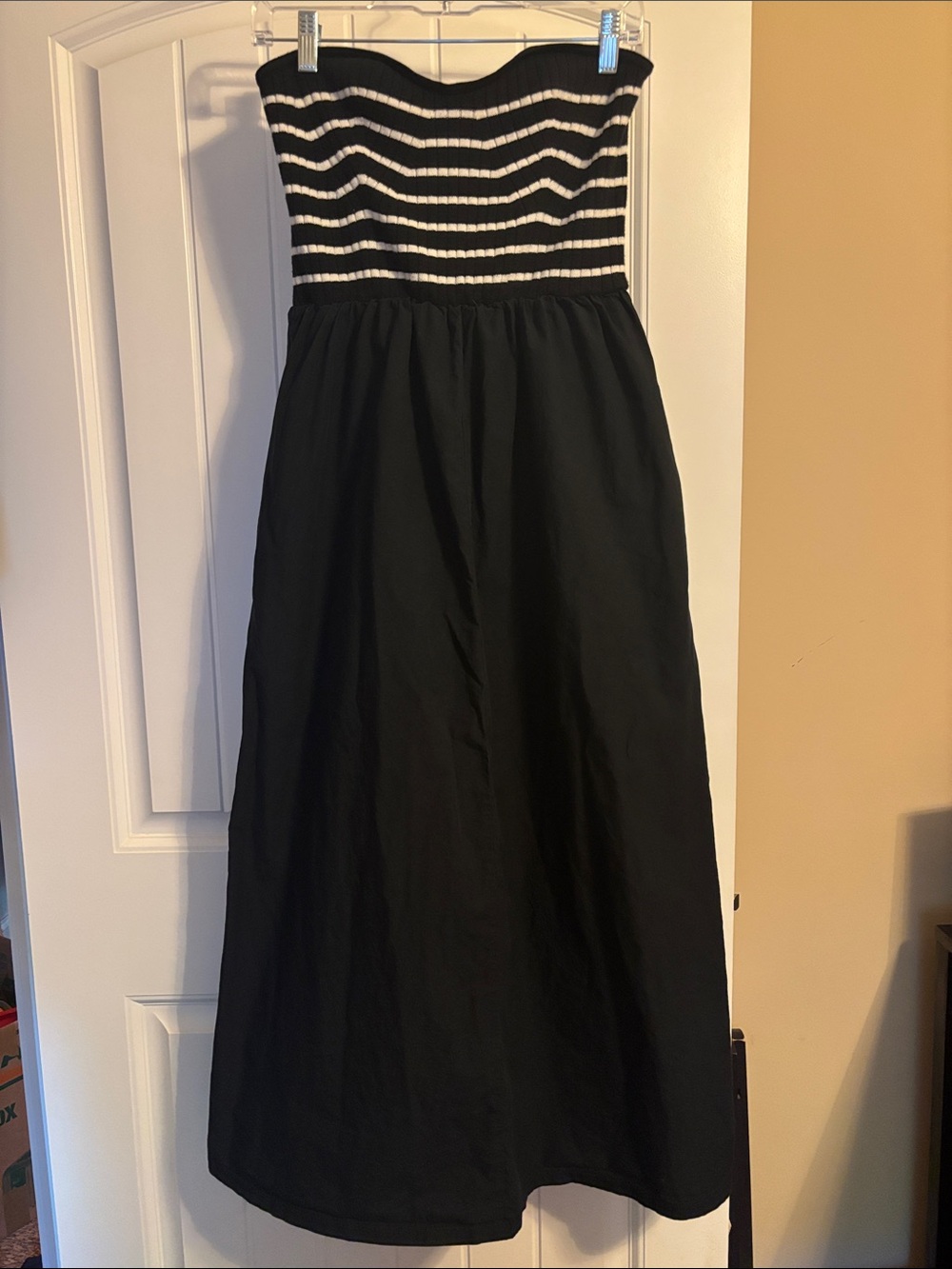 Universal Thread Black and White Strapless Maxi Dress